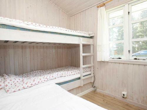 Four-bedroom Holiday Home In �lb�k 15