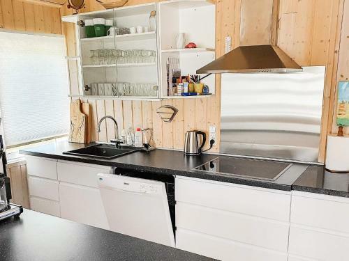 Two-bedroom Holiday Home In Frederikshavn 4