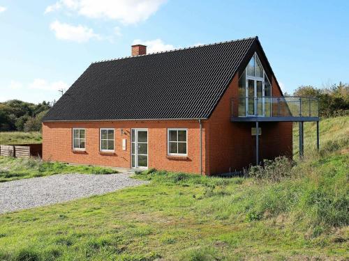 Four-bedroom Holiday Home In Hanstholm 1