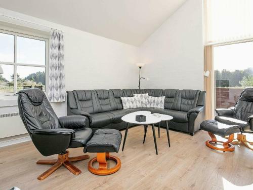 Four-bedroom Holiday Home In Hanstholm 1