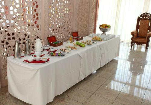 Hotel Raj Mahal