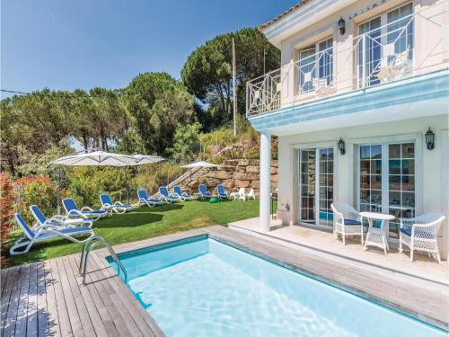 Six-bedroom Holiday Home Cabrils With Sea View 05
