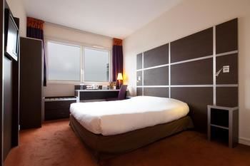 Hotel Kyriad Massy