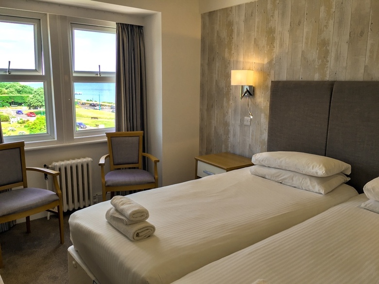 The Cliffeside Hotel