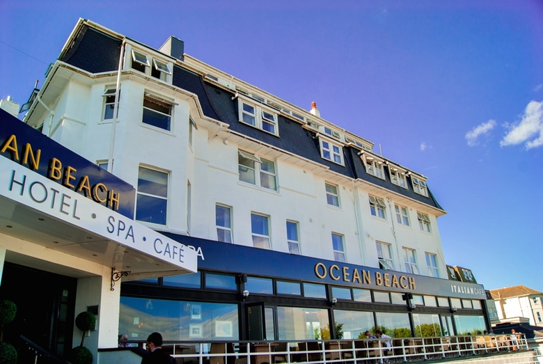 The Cliffeside Hotel