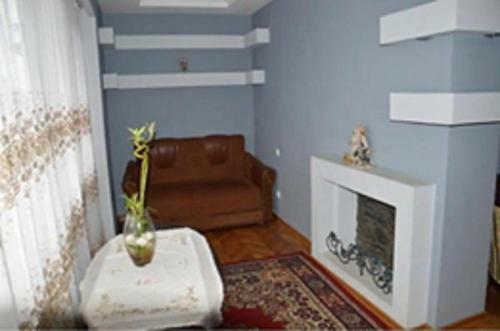 Akaki's Apartment