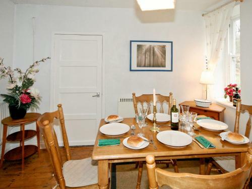Drum And Monkey Cottage