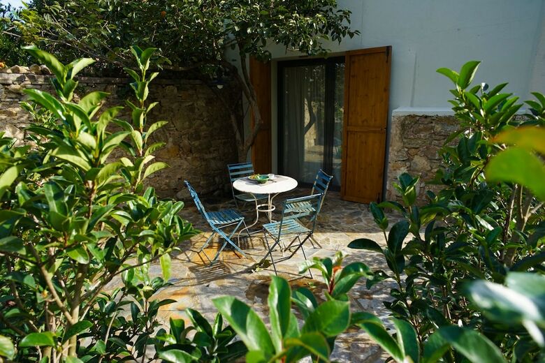 Agroturismo Enc�s D'empord� -adults Only-