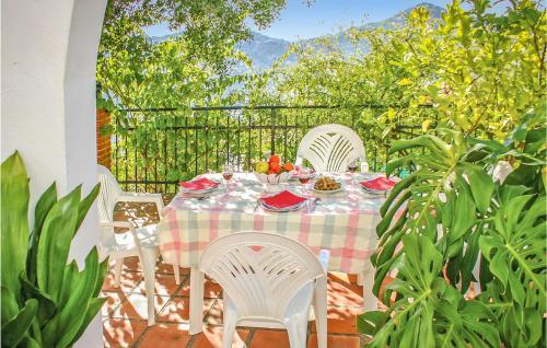 Three-bedroom Holiday Home Corumbela With Sea View 06