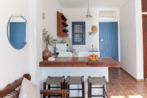 7 Olives Apartments