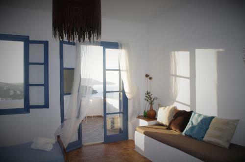 7 Olives Apartments