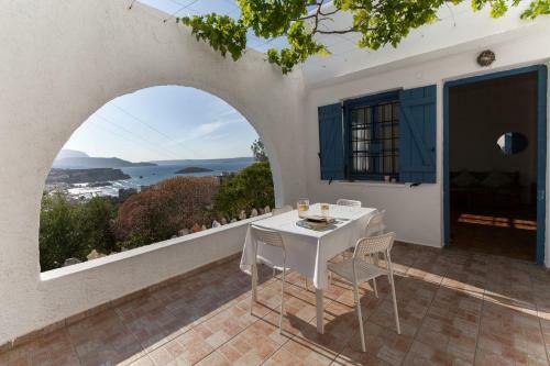 7 Olives Apartments