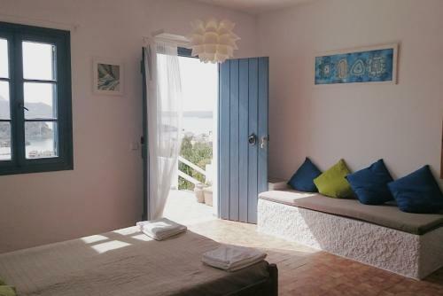 7 Olives Apartments