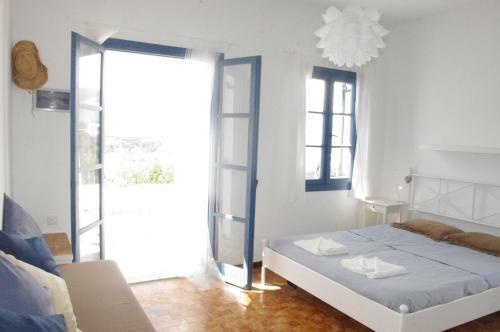 7 Olives Apartments