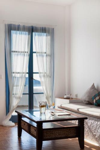 7 Olives Apartments