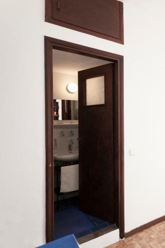 7 Olives Apartments