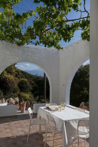 7 Olives Apartments