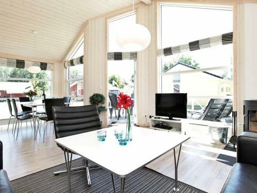 Two-bedroom Holiday Home In Gro�enbrode 1