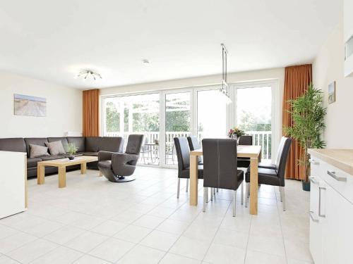 Two-bedroom Holiday Home In Gro�enbrode 10
