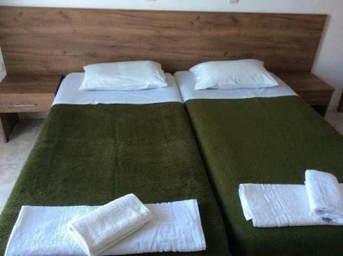 Fania Apartments