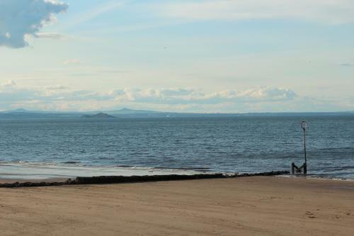 Edinburgh Beachfront B&B
