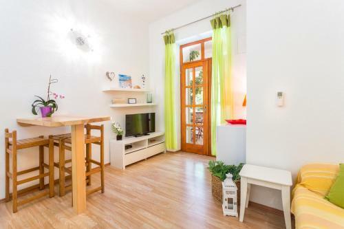 Apartments Lukrecia