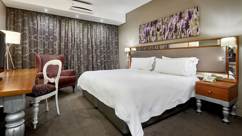 Hotel Protea Manor (.)