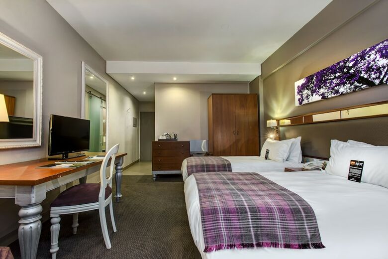 Hotel Protea Manor (.)