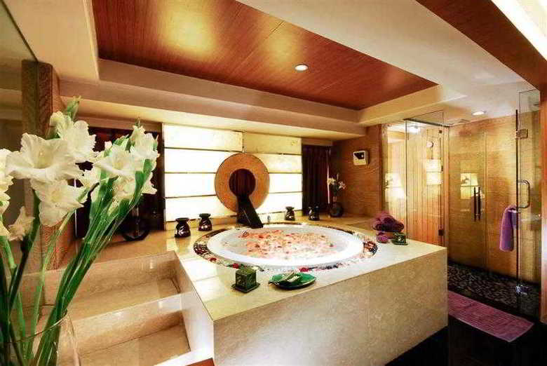 Hotel Mercure On Renmin Square
