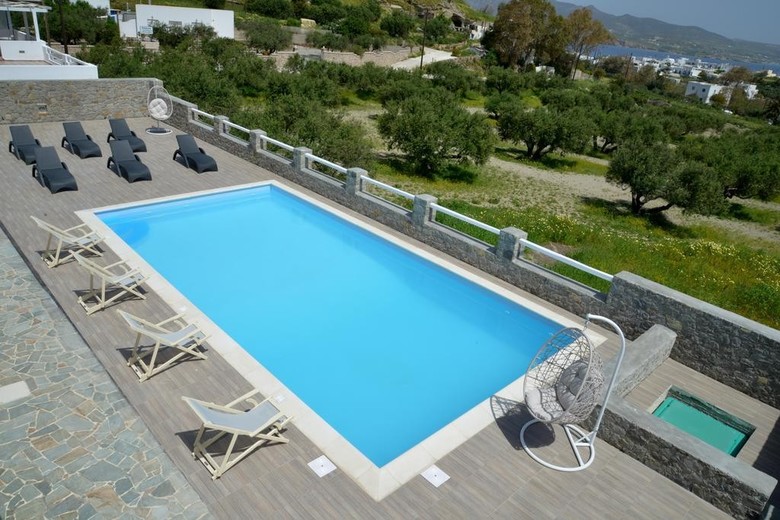 Hotel Glaronisia