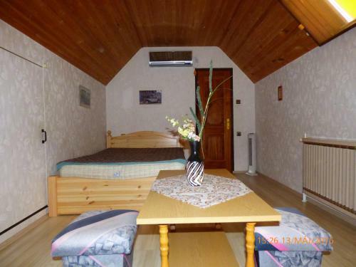 F�bi�n Apartman-h�z
