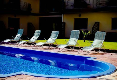 Karos Boni Term�l Hotel