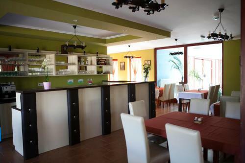 Karos Boni Term�l Hotel