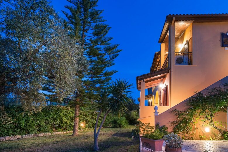 Villa Iliaktida