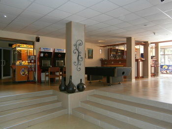 Hotel Briz(.)
