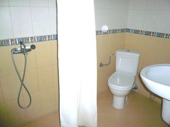 Hotel Briz(.)