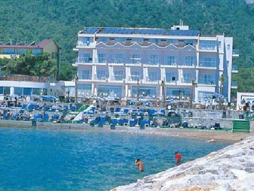 Hotel La Perla Resort