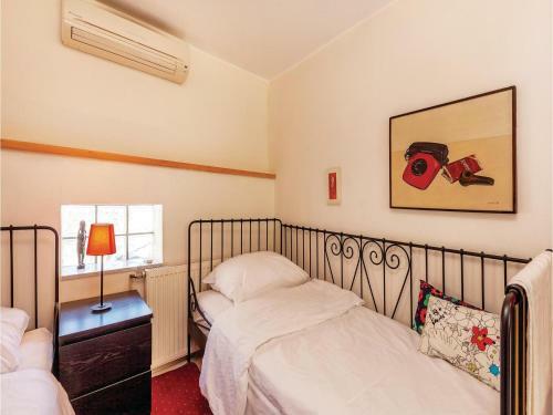 Three-bedroom Holiday Home Turcic With Sea View 09