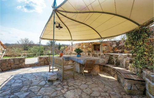 Three-bedroom Holiday Home Turcic With Sea View 09