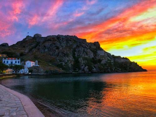 Hostal Archontiko Hotel