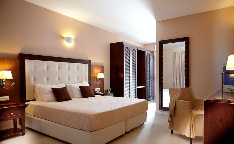Orizontes Hotel & Villas