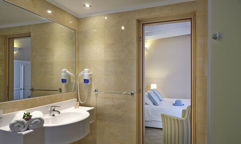Orizontes Hotel & Villas