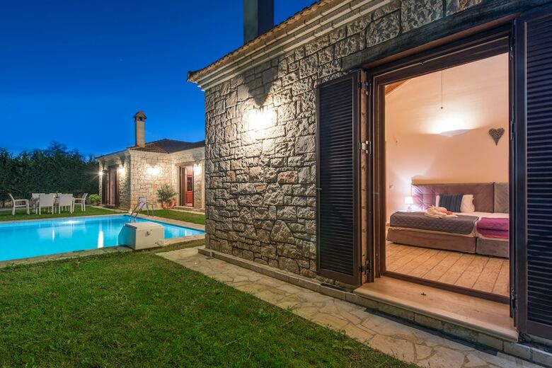 Astarte Villas - Kyveli Luxurious Private Villa
