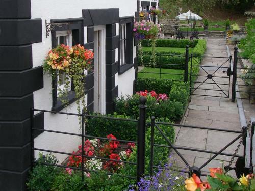 Sherrifs Lodge