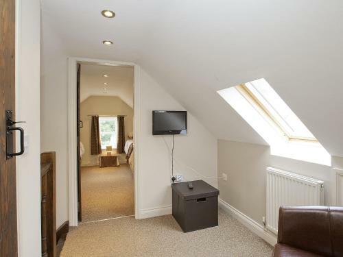 Stable Cottage V