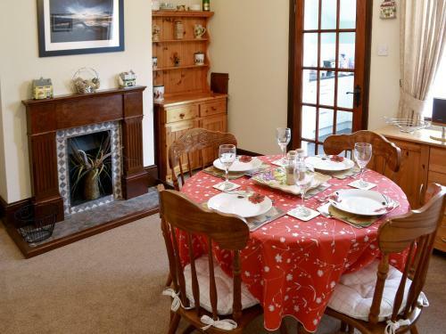 Half Moon Cottage