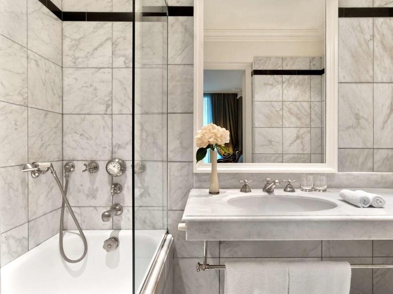 Hotel Le Dokhan�s A Tribute Portfolio