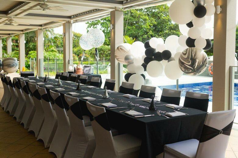 Mercure Hotel Harbourside Cairns