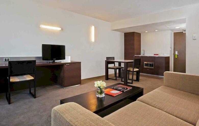 Mercure Hotel Harbourside Cairns