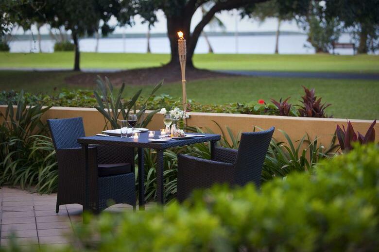 Mercure Hotel Harbourside Cairns